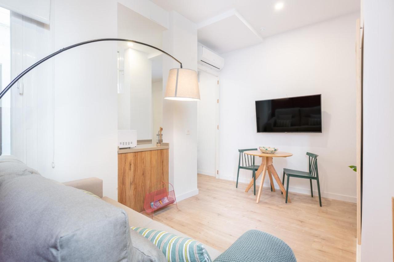 Apartamentos Luna Suites Palacio Dorita Granada Luaran gambar