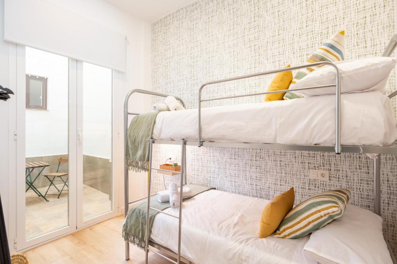 Apartamentos Luna Suites Palacio Dorita Granada Luaran gambar